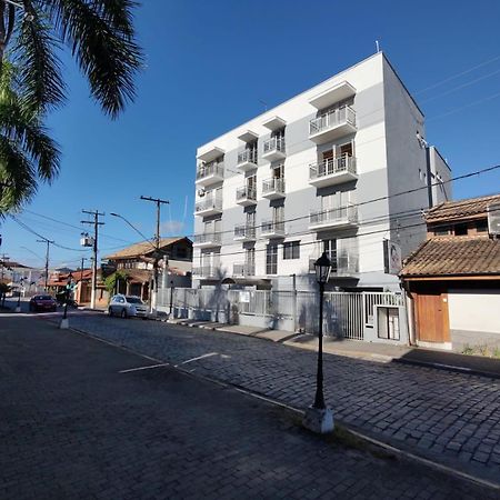 Agito E Sossego Na Rua Mais Charmosa De Ubatuba Pelo Google Екстериор снимка